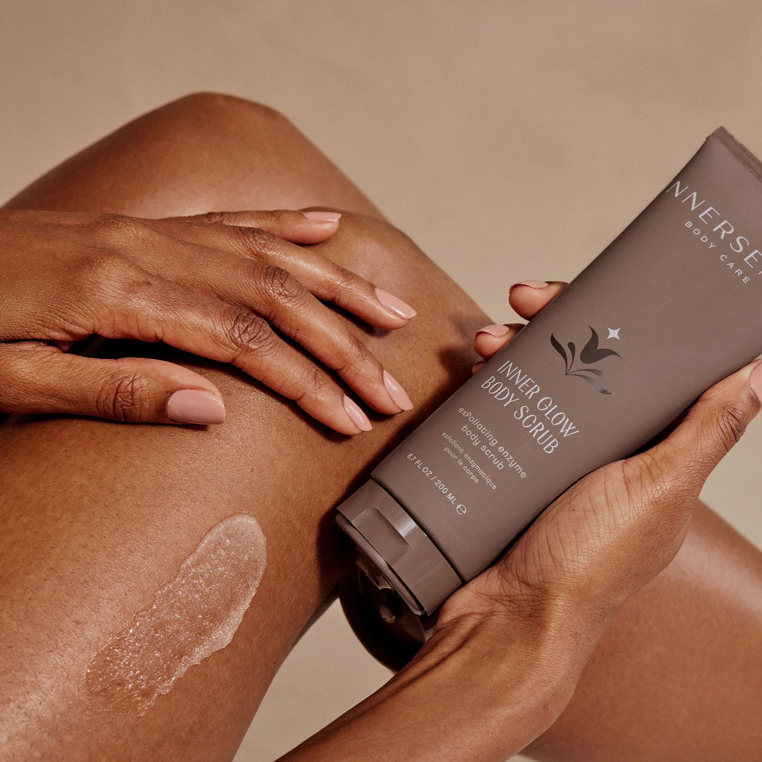 INNERSENSE ORGANIC BEAUTY - Inner Glow Body Scrub